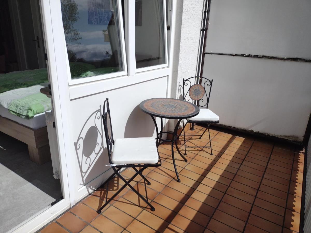Ruhiges Und Klimatisiertes Apartment Stuttgart Exterior photo