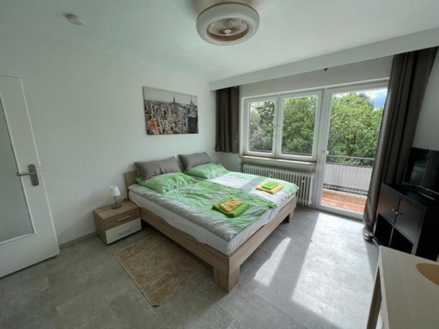 Ruhiges Und Klimatisiertes Apartment Stuttgart Exterior photo